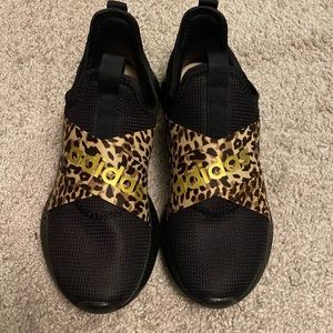 NWOT Adidas shoes